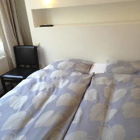 Bed In Bed & Breakfast *